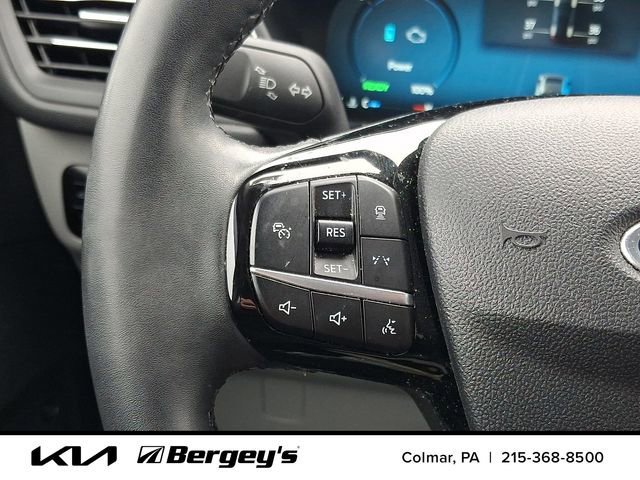 Used 2023 Ford Escape Platinum w/ Premium Technology Package image 22