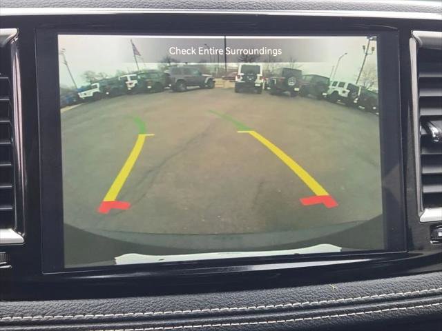 Certified 2024 Chrysler Pacifica Select image 23