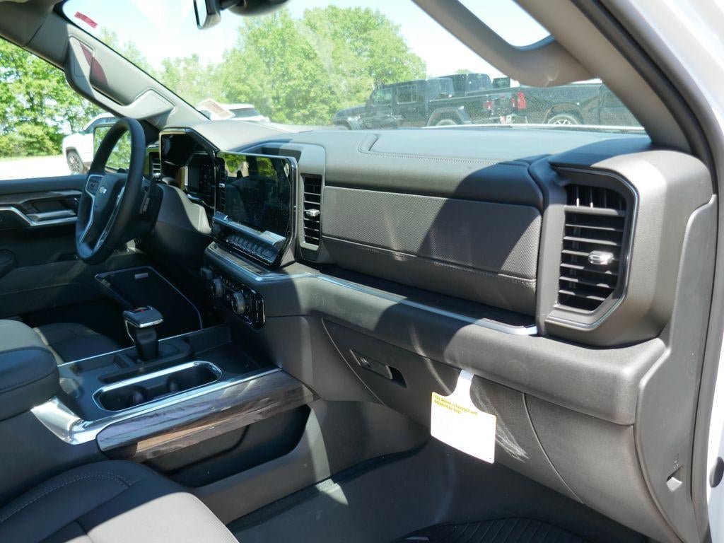 New 2026 Chevrolet Silverado 1500 LTZ w/ LTZ Premium Package AWD/4WD image 14