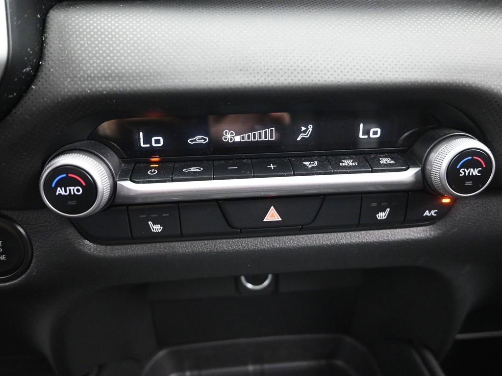 Used 2024 MAZDA CX-50 AWD 2.5 S w/ Premium Package image 16