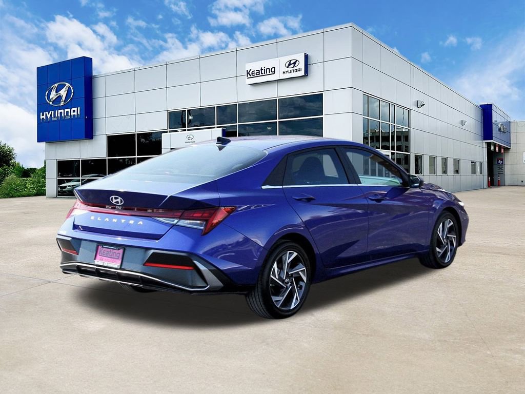 Certified 2025 Hyundai Elantra SEL image 5