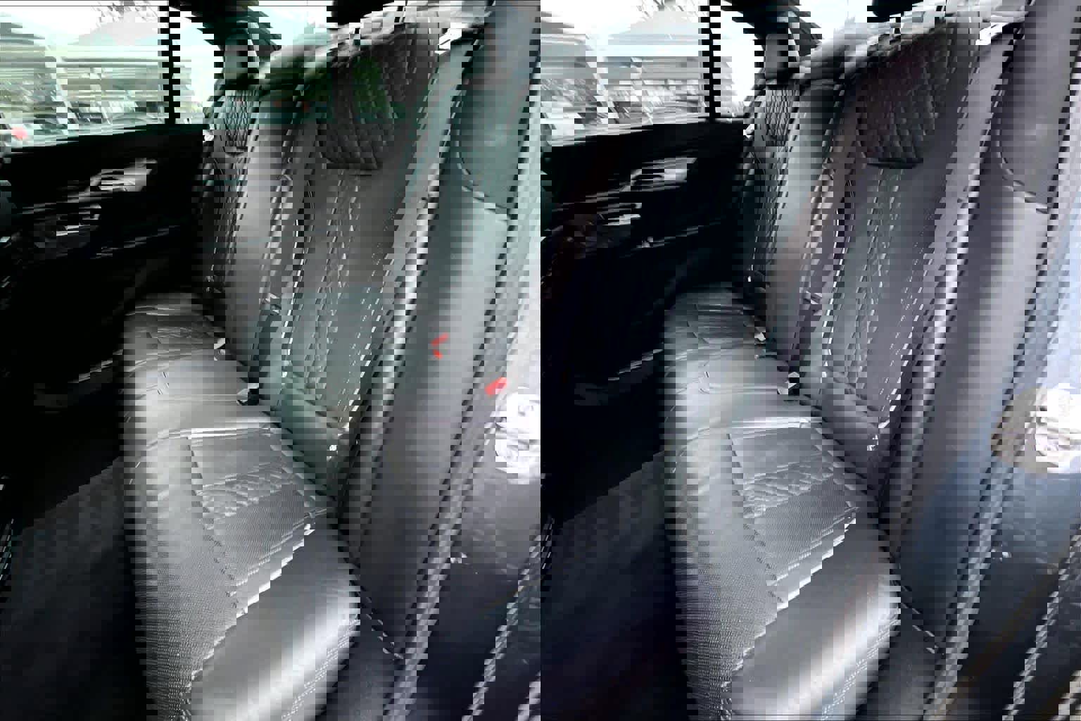 Used 2017 BMW 750i image 21