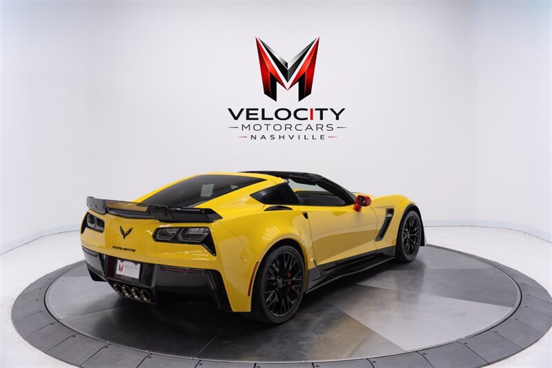 Used 2018 Chevrolet Corvette Z06 RWD image 16