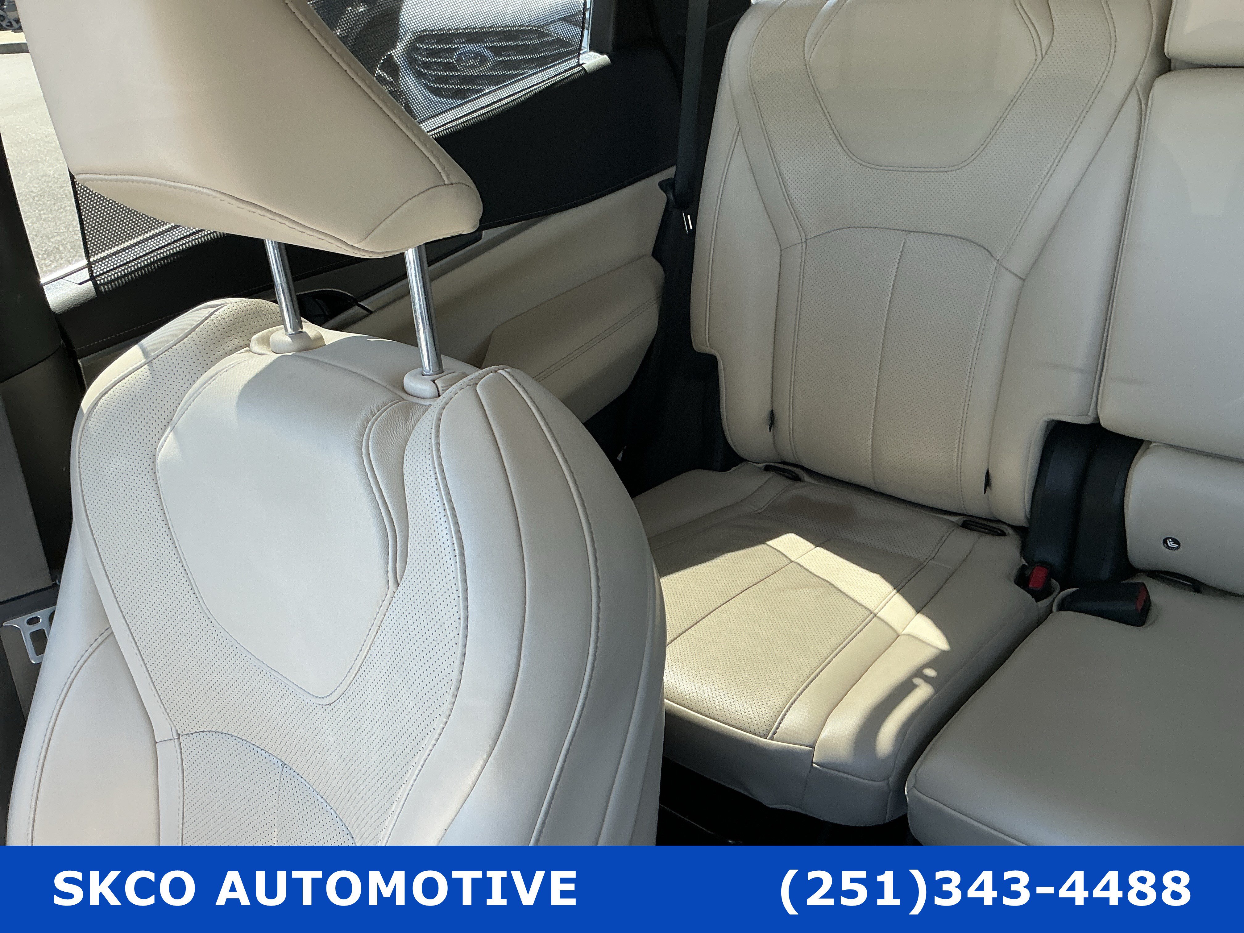 Used 2023 INFINITI QX60 Luxe w/ Cargo Package FWD image 27