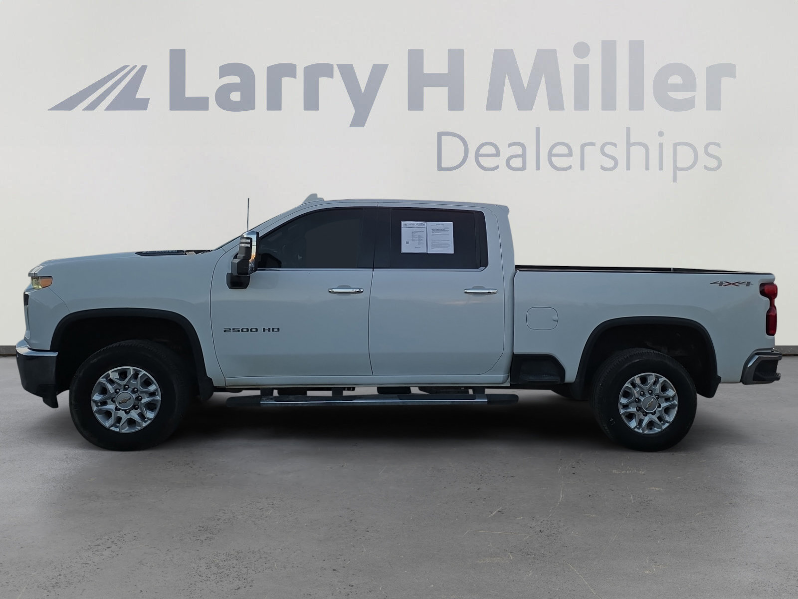 Used 2022 Chevrolet Silverado 2500 LTZ w/ Safety Package image 2
