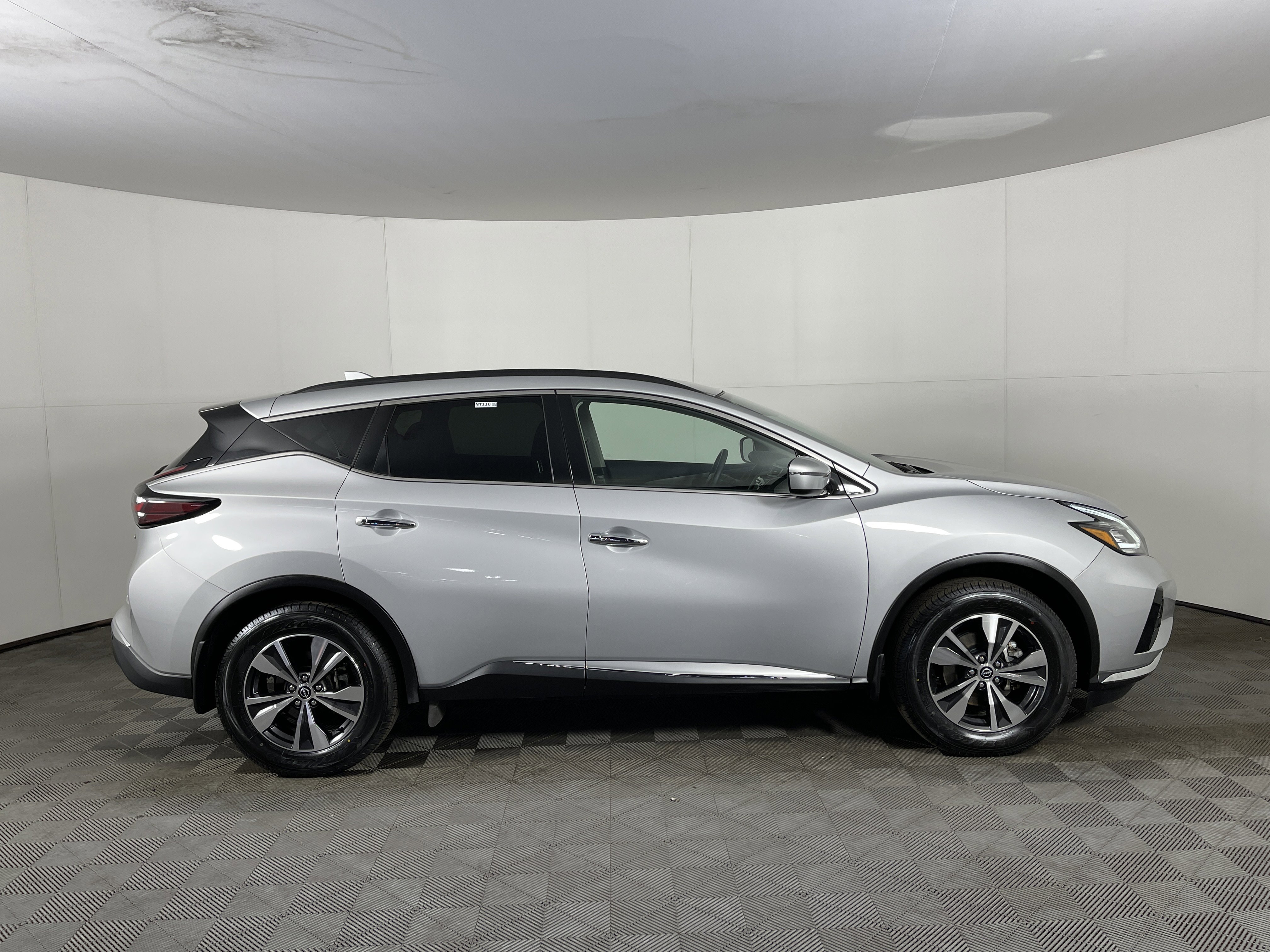 Used 2023 Nissan Murano SV image 5