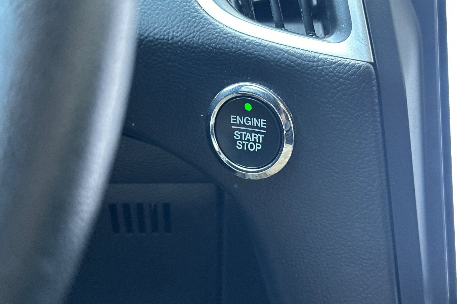 Used 2022 Ford Edge SEL w/ Convenience Package image 30