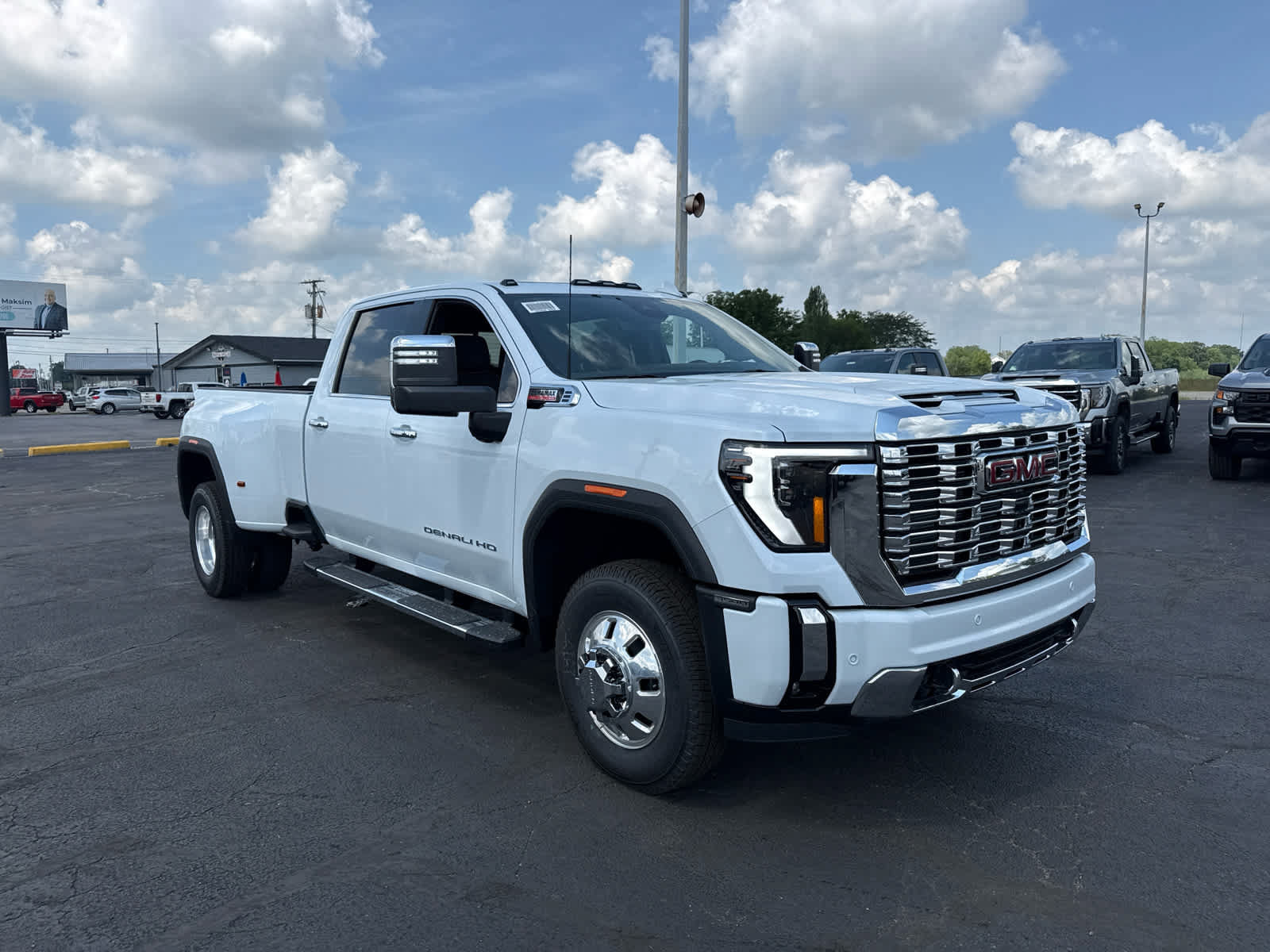 New 2026 GMC Sierra 3500 Denali w/ Technology Package AWD/4WD image 7