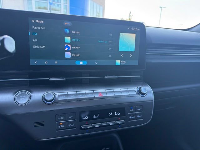 Used 2024 Hyundai Kona SEL AWD/4WD image 17