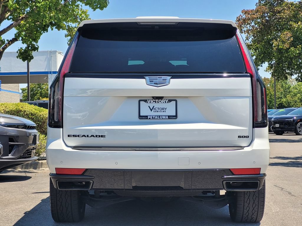 Used 2022 Cadillac Escalade Sport Platinum w/ LPO, ONYX Package AWD/4WD image 5