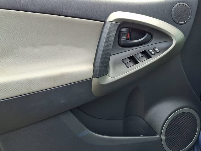 Used 2010 Toyota RAV4 2WD image 12