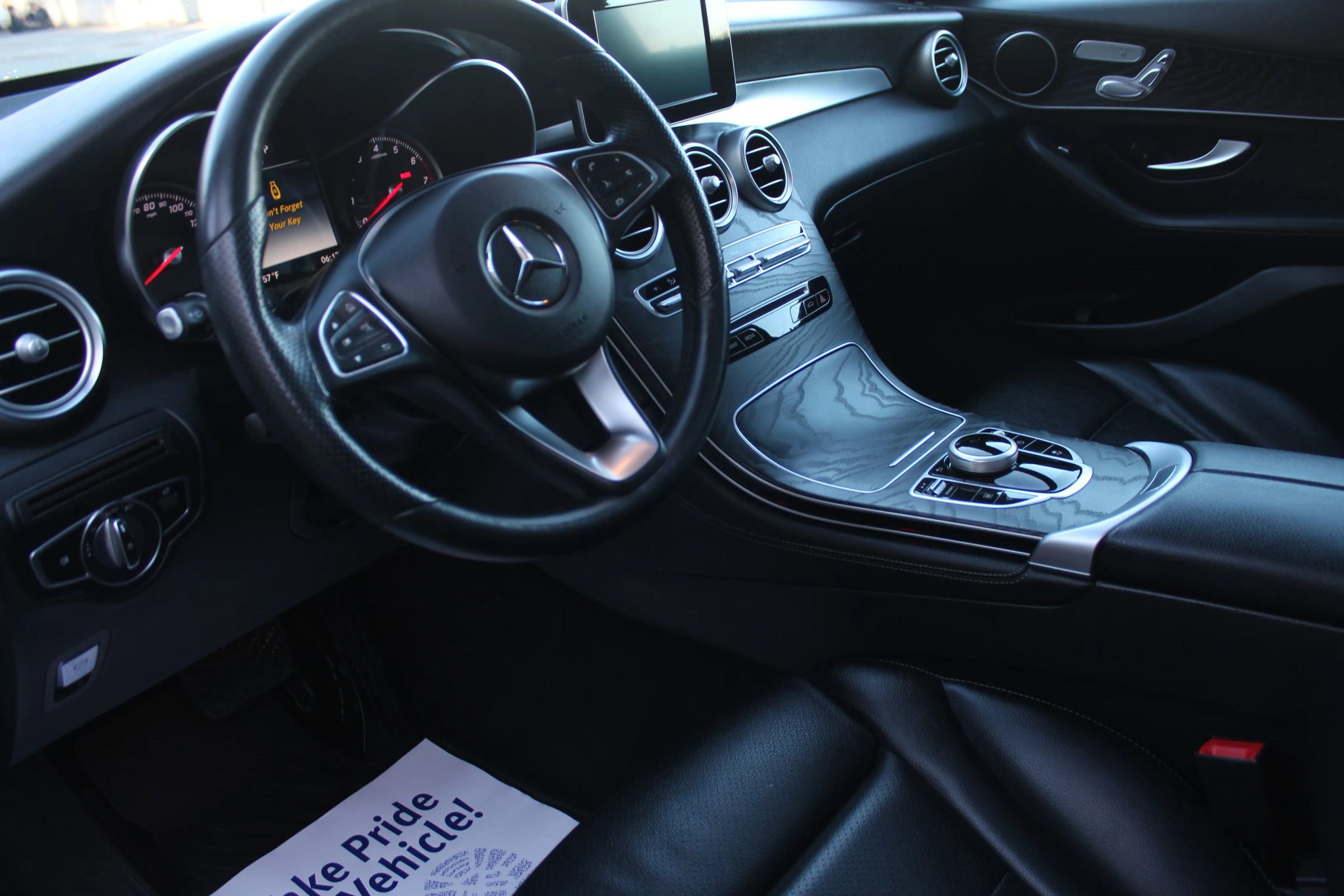 Used 2018 Mercedes-Benz GLC 300 4MATIC image 11