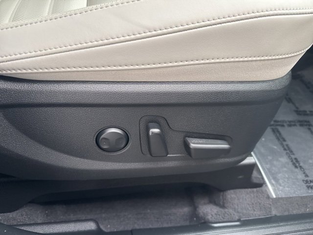 Used 2024 Kia Telluride SX Prestige w/ Towing Package image 20