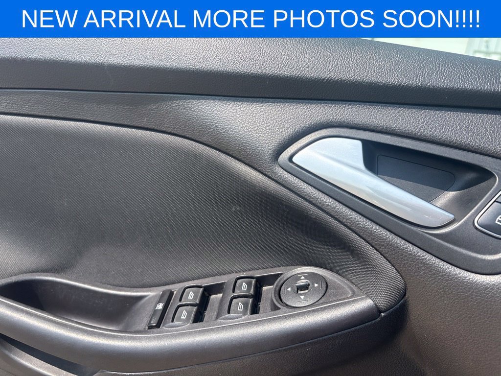 Used 2015 Ford Focus SE FWD image 11