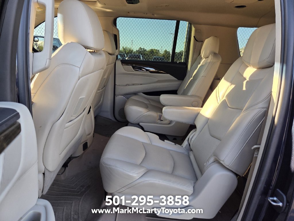 Used 2019 Cadillac Escalade ESV Luxury AWD/4WD image 8