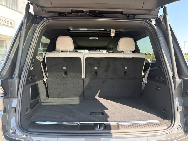 New 2026 Jeep Grand Wagoneer Summit AWD/4WD image 47