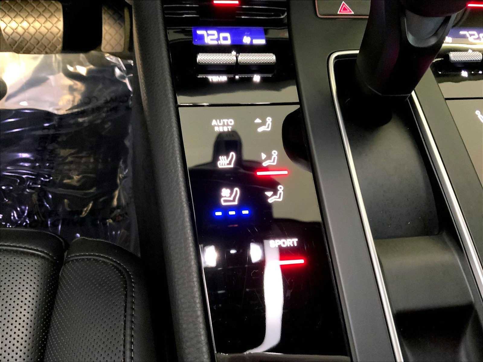 Certified 2025 Porsche Macan image 37