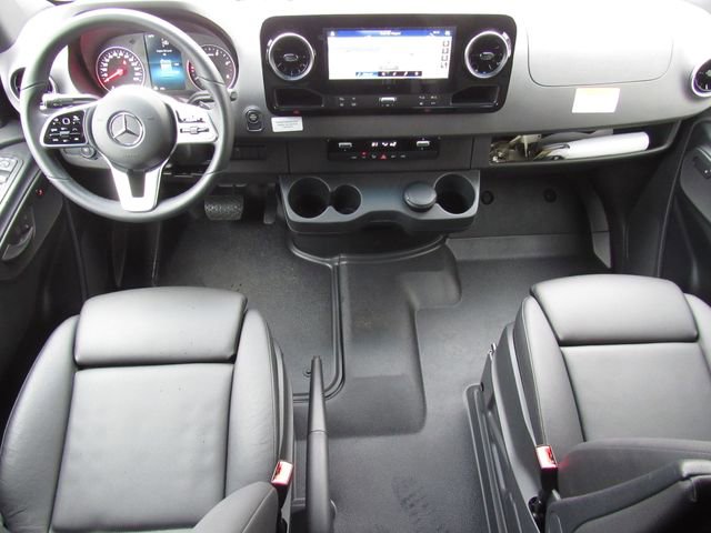 Used 2022 Mercedes-Benz Sprinter 144 Cargo image 34