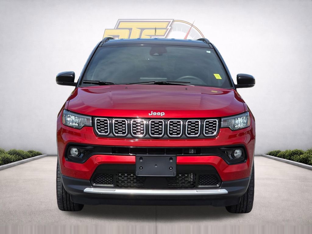 Used 2025 Jeep Compass Limited AWD/4WD image 3