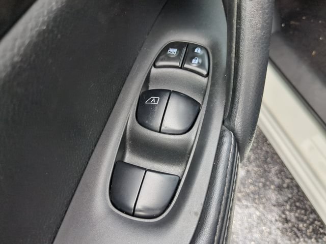 Used 2020 Nissan Rogue Sport S FWD image 20