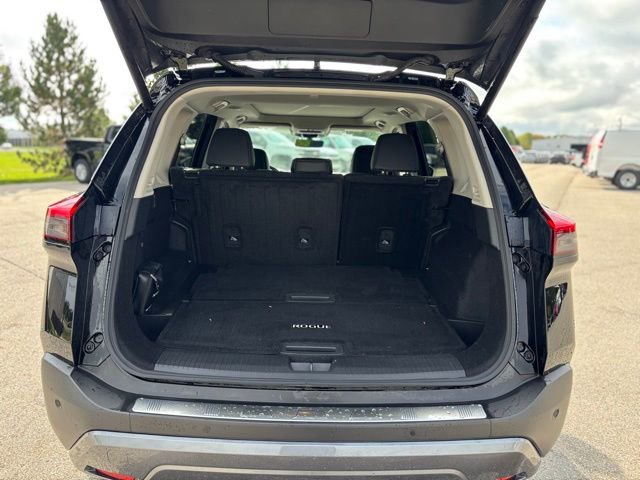 Used 2023 Nissan Rogue SL w/ SL Premium Package image 28