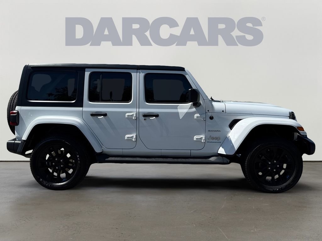 Used 2023 Jeep Wrangler Unlimited Sahara w/ Cold Weather Group AWD/4WD image 8