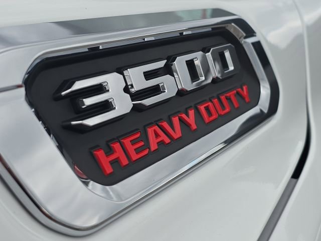 Used 2024 RAM 3500 Big Horn w/ Sport Appearance Package image 9