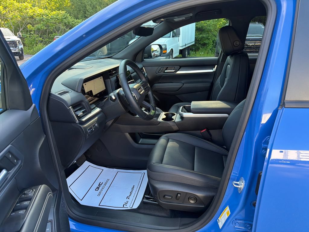 Certified 2026 GMC Terrain Elevation w/ Elevation Premium Package AWD/4WD image 24