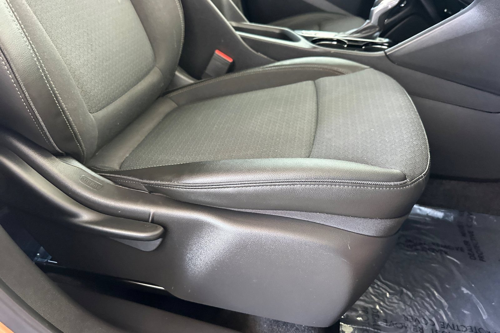 Certified 2025 Buick Encore GX Preferred FWD image 23