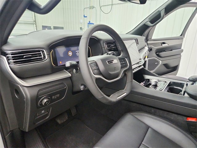 New 2025 Jeep Wagoneer Series II w/ Convenience Group I image 18