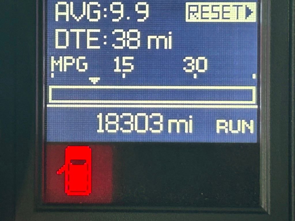 Used 2020 Dodge Grand Caravan SE w/ Rear Park Assist Package image 39