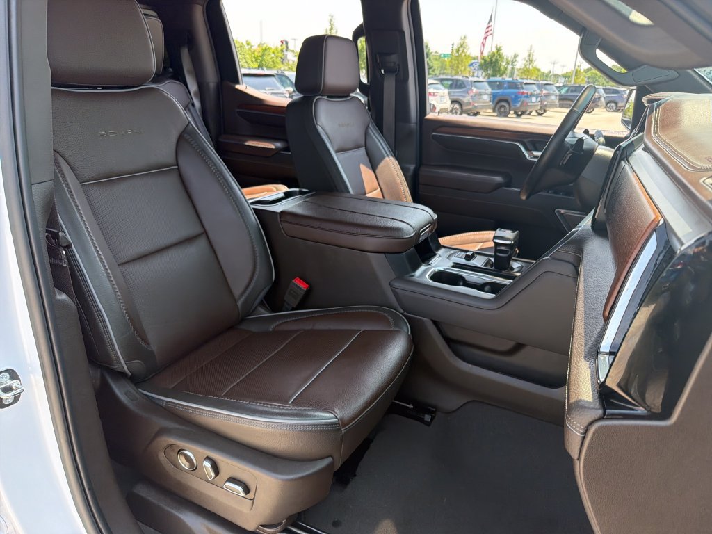 Used 2024 GMC Sierra 1500 Denali w/ Technology Package AWD/4WD image 27