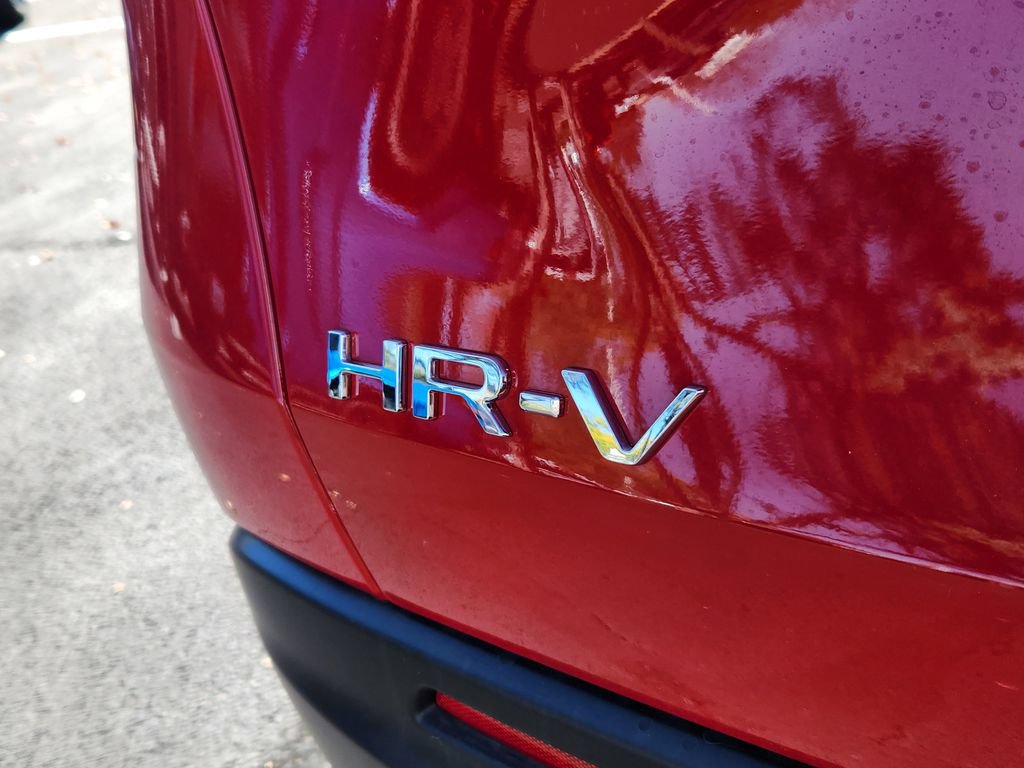 Used 2025 Honda HR-V Sport image 32