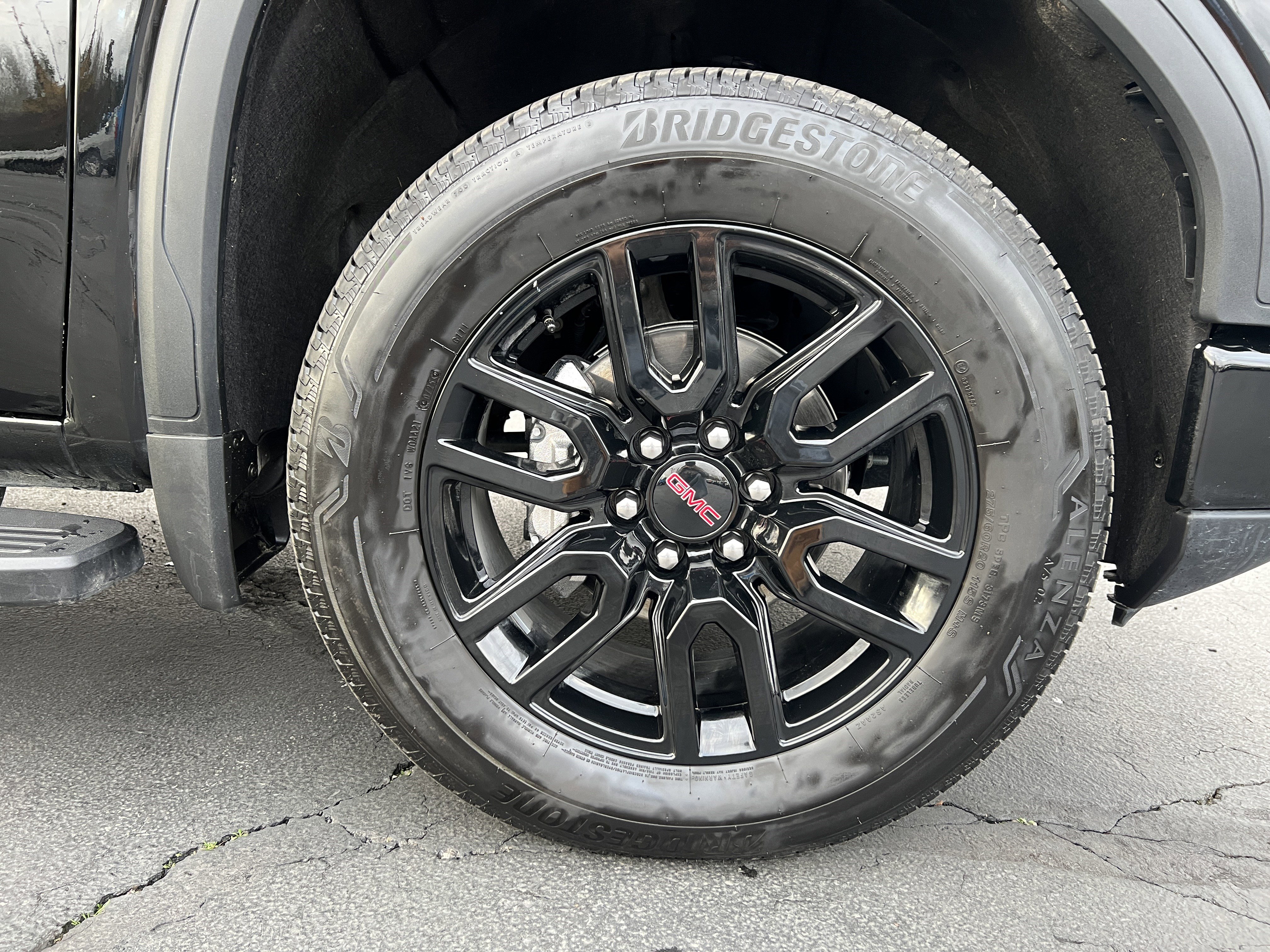 Used 2025 GMC Sierra 1500 Elevation image 12