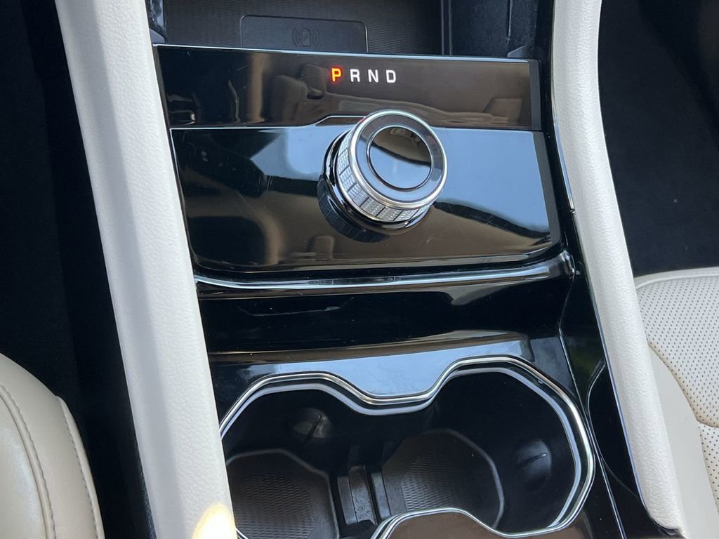 Used 2022 Jeep Grand Cherokee Limited w/ Luxury Tech Group II image 22