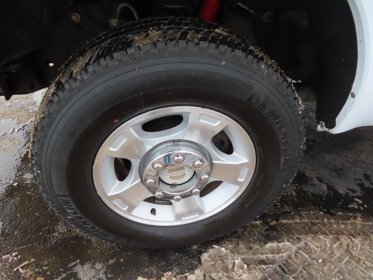 Used 2015 Ford F250 XL w/ Power Equipment Group image 11