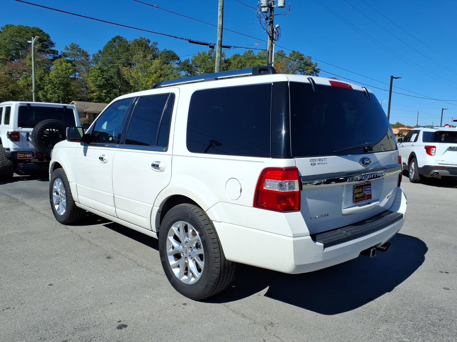 Used 2016 Ford Expedition Limited w/ Equipment Group 301A RWD image 3