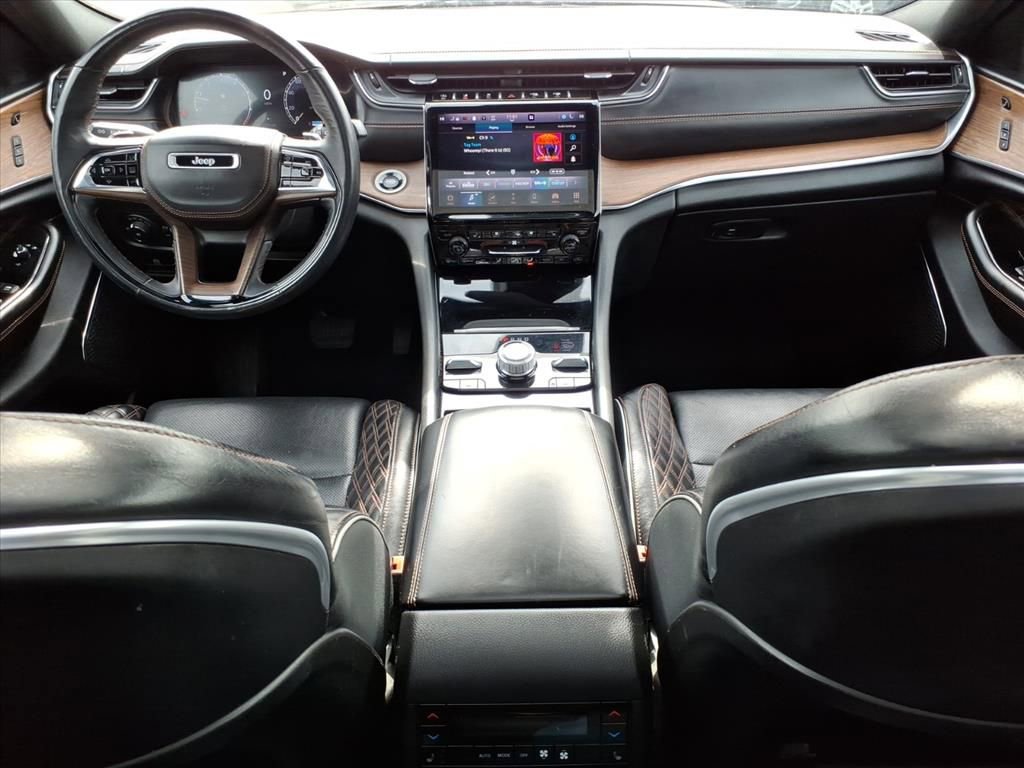 Used 2022 Jeep Grand Cherokee L Summit w/ Luxury Tech Group V AWD/4WD image 11
