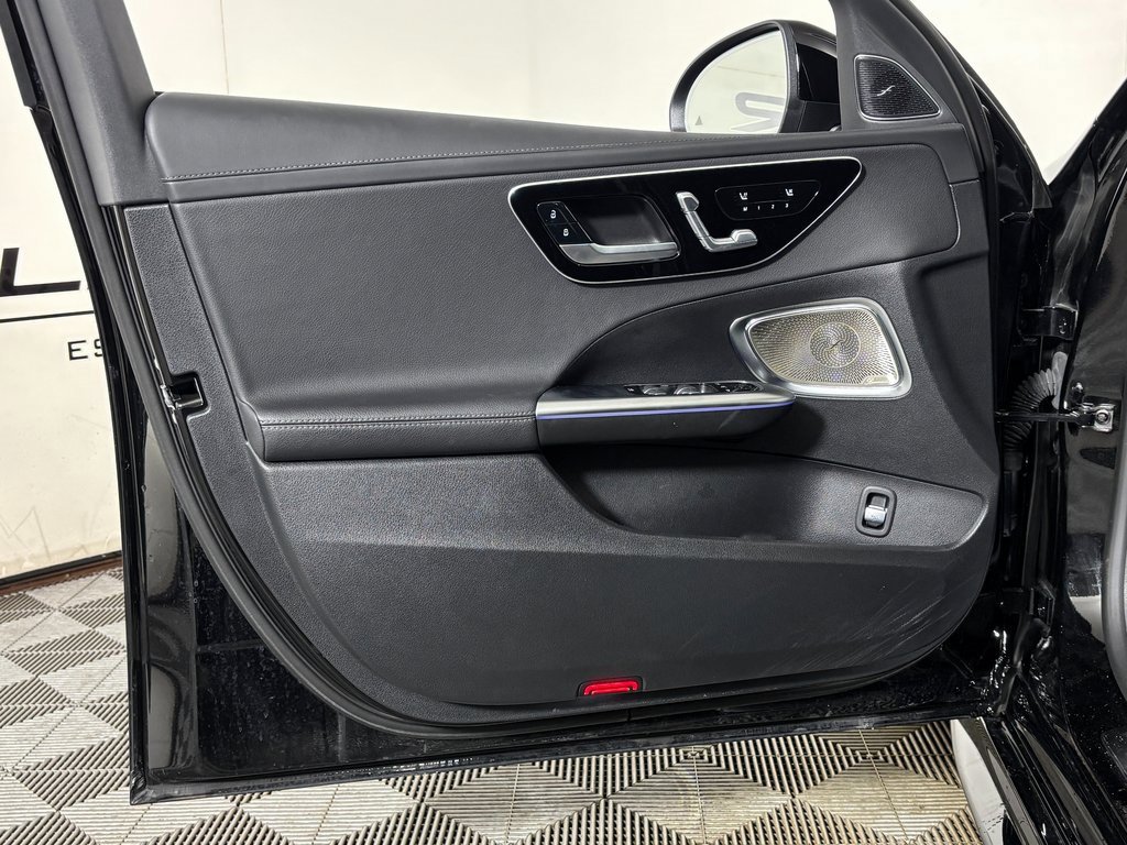 Certified 2023 Mercedes-Benz C 300 4MATIC Sedan image 10