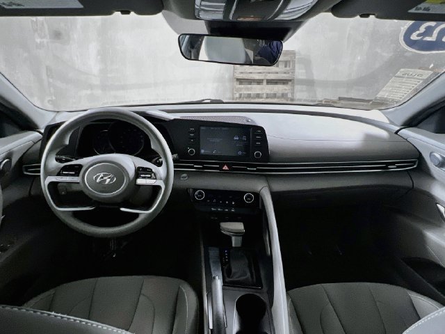 Used 2023 Hyundai Elantra SEL FWD image 28