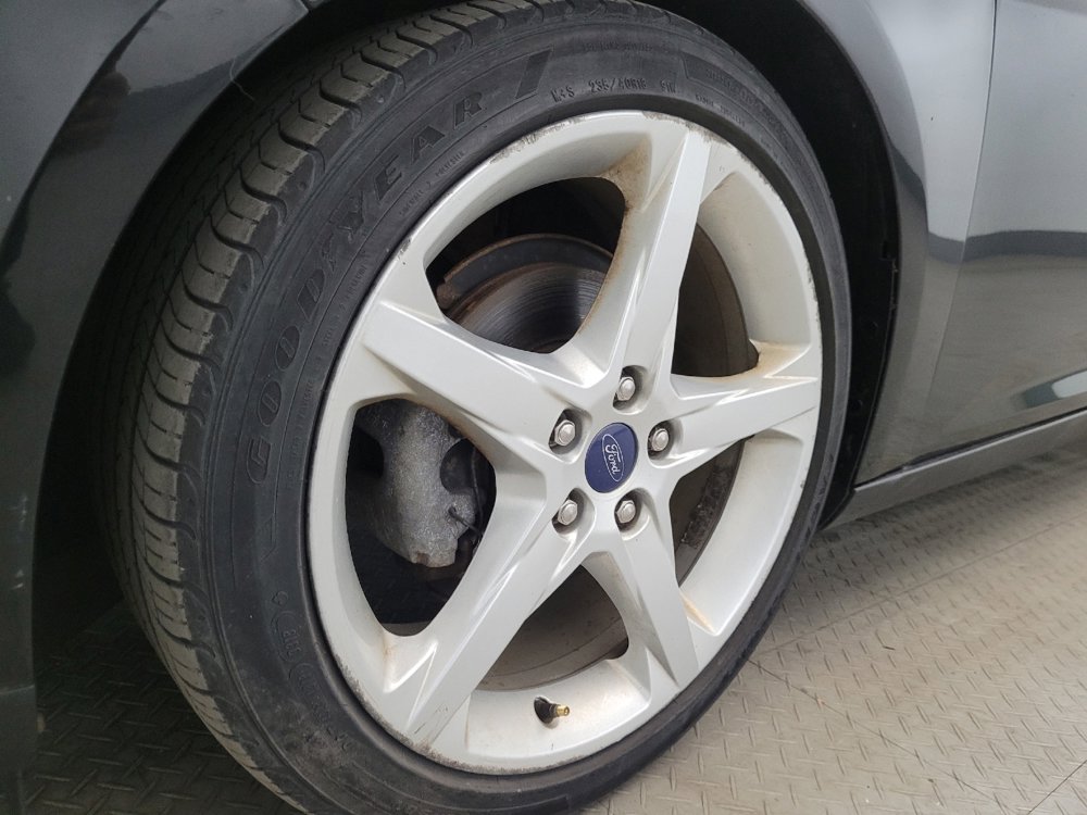 Used 2014 Ford Focus Titanium image 31
