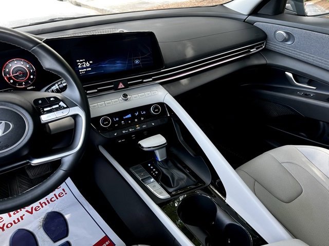 Used 2024 Hyundai Elantra Limited image 41