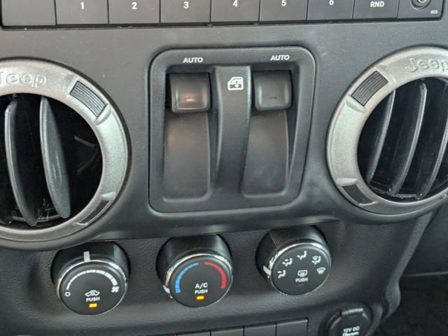 Used 2017 Jeep Wrangler Sport image 27