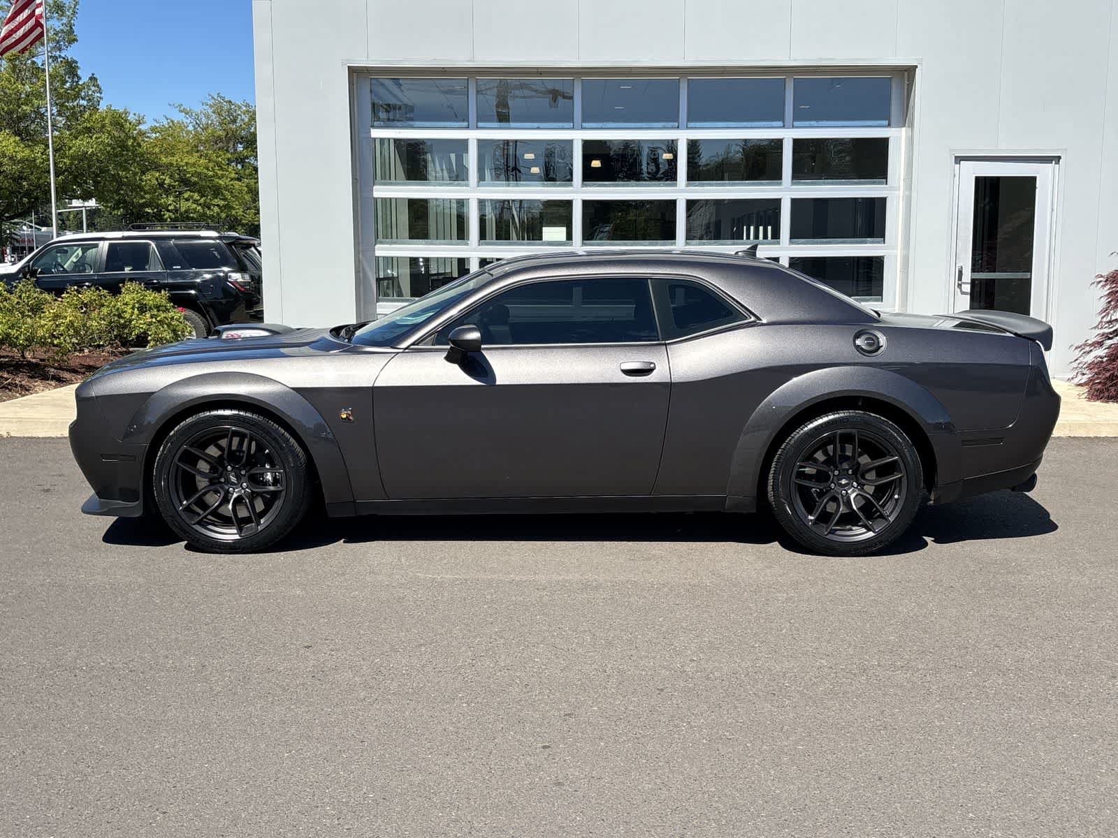 Certified 2022 Dodge Challenger R/T Scat Pack RWD image 2