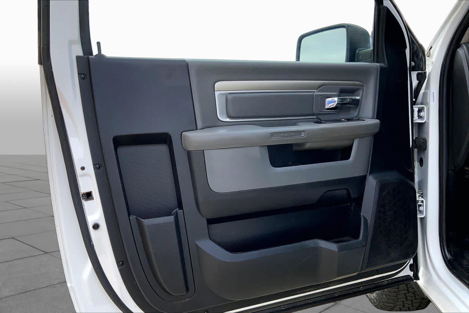Used 2016 RAM 1500 Tradesman w/ Power & Remote Entry Group RWD image 19