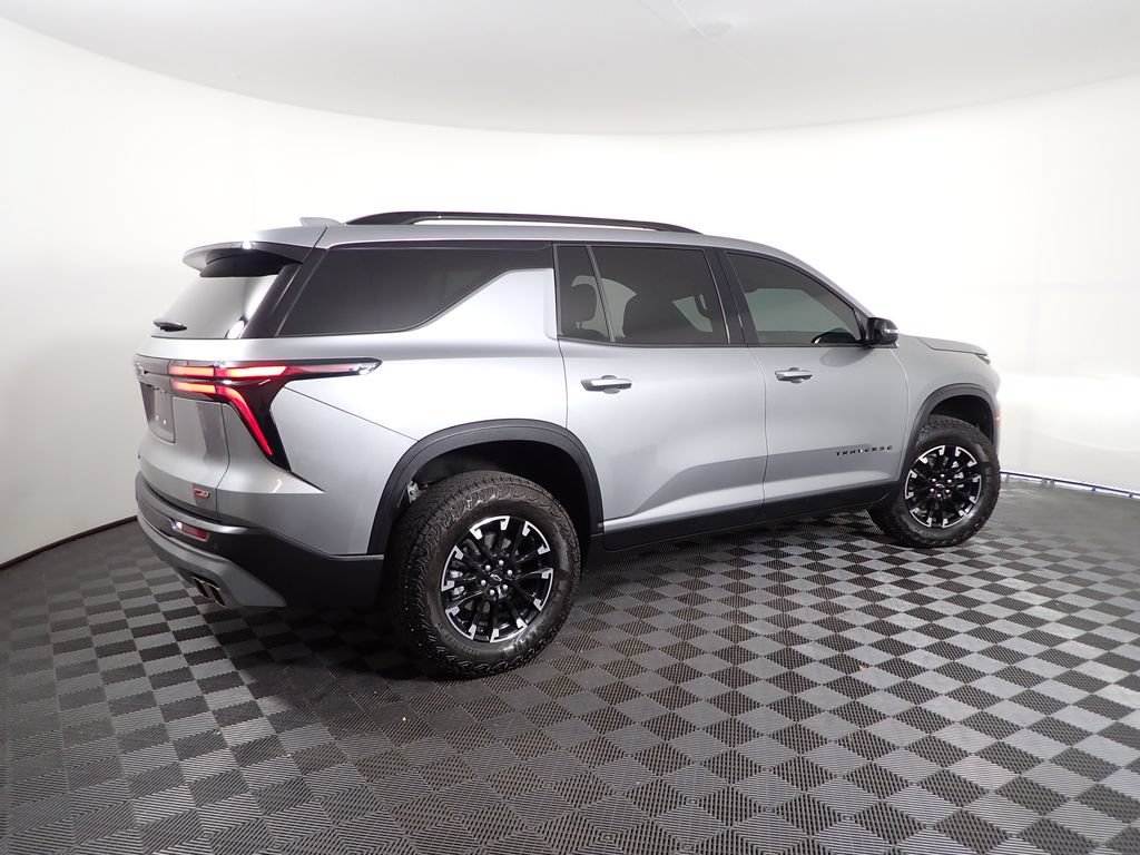 Used 2025 Chevrolet Traverse Z71 AWD/4WD image 19