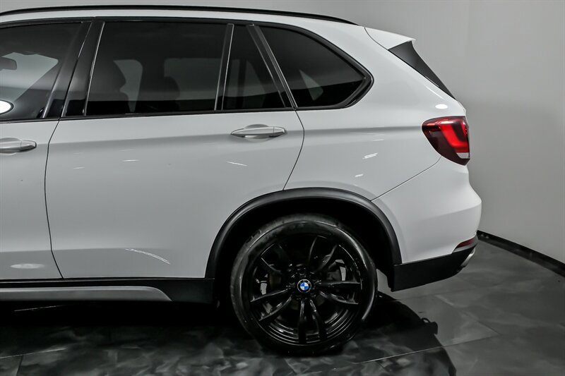 Used 2018 BMW X5 xDrive50i AWD/4WD image 7