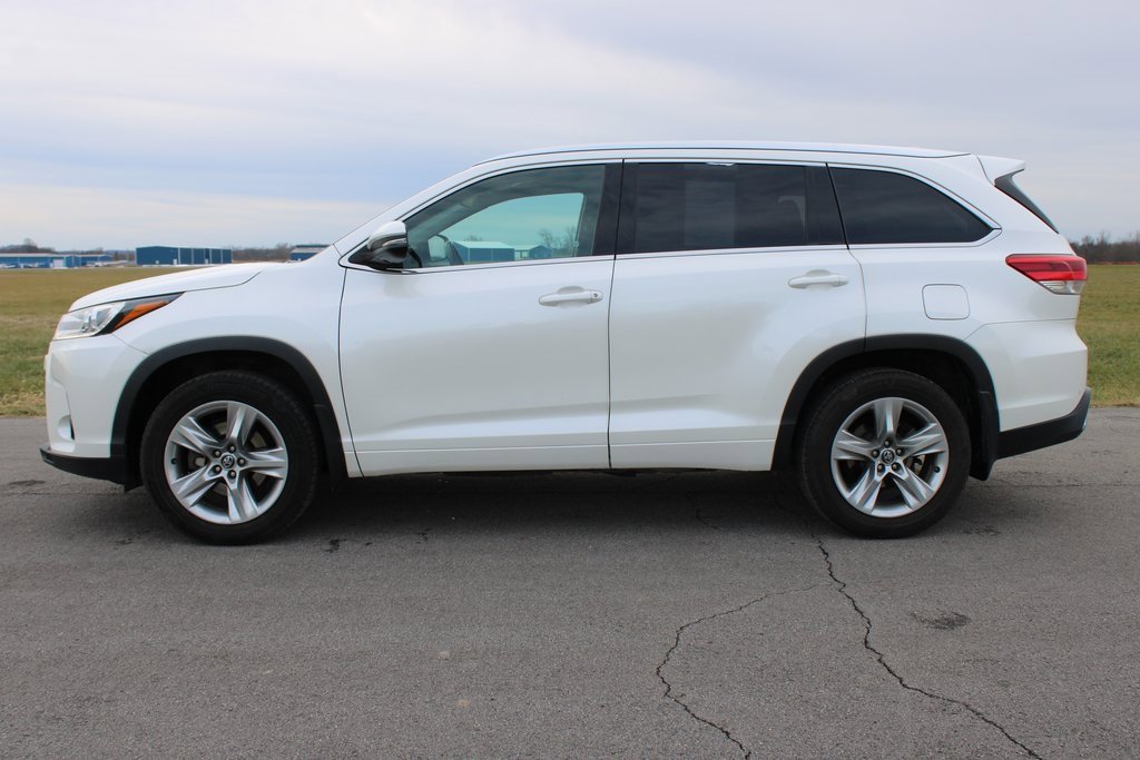 Used 2019 Toyota Highlander Limited image 4