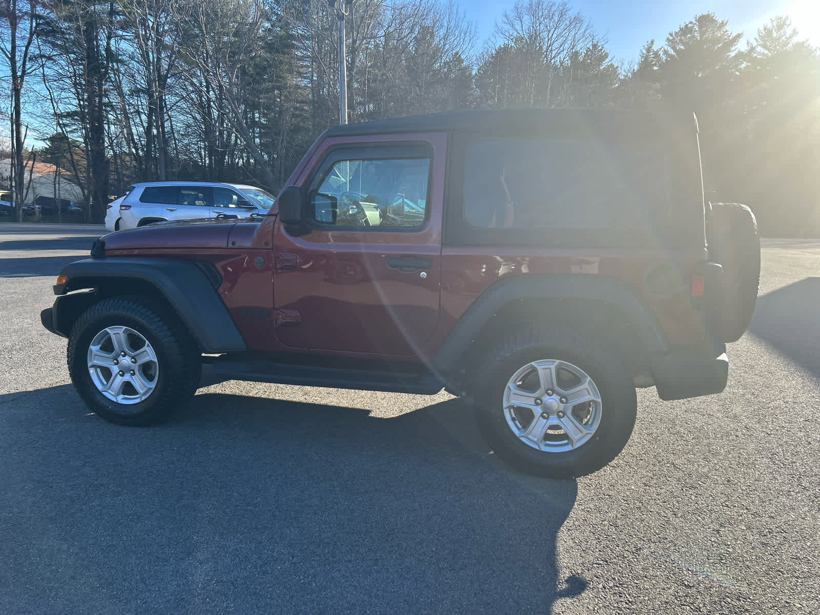Used 2022 Jeep Wrangler Sport AWD/4WD image 8