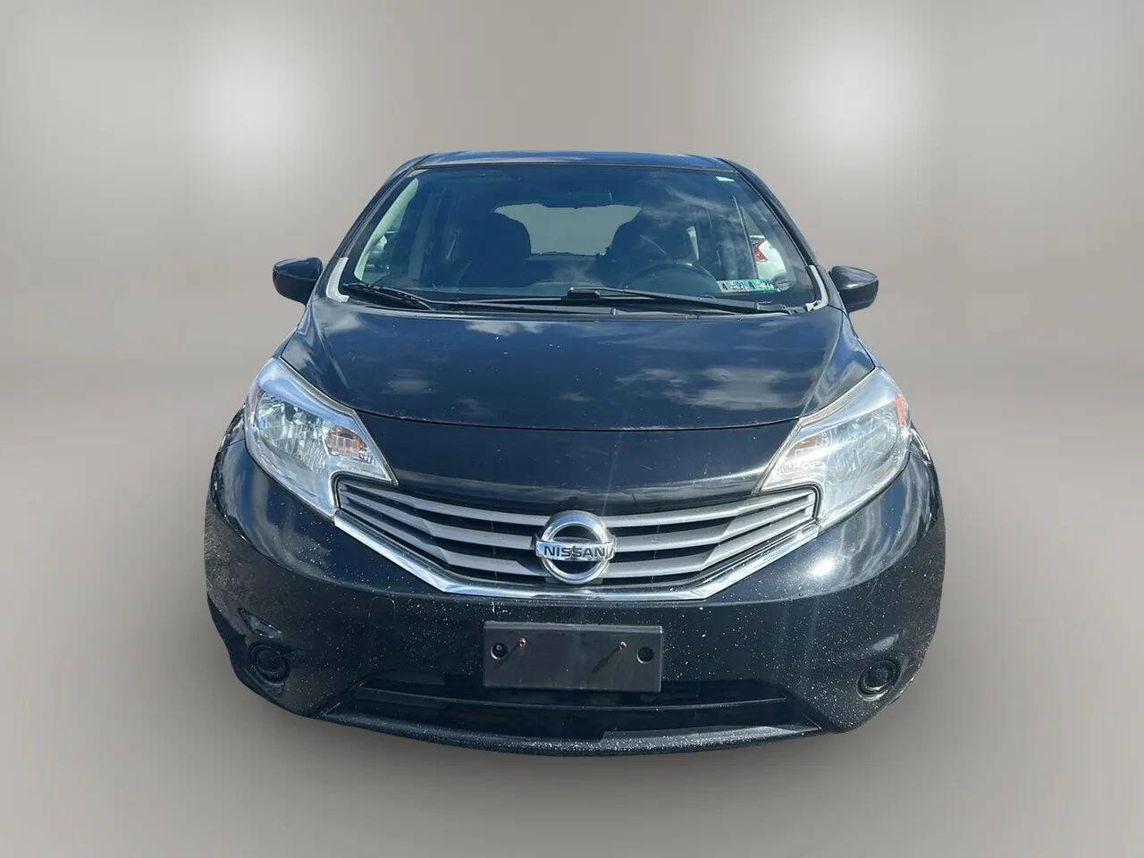 Used 2016 Nissan Versa Note SV FWD image 2